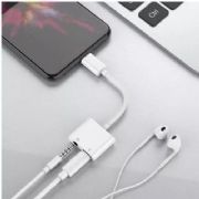 Adaptador de Fone P2 e Carregador IOS Compat�vel Com iPhone CAB85